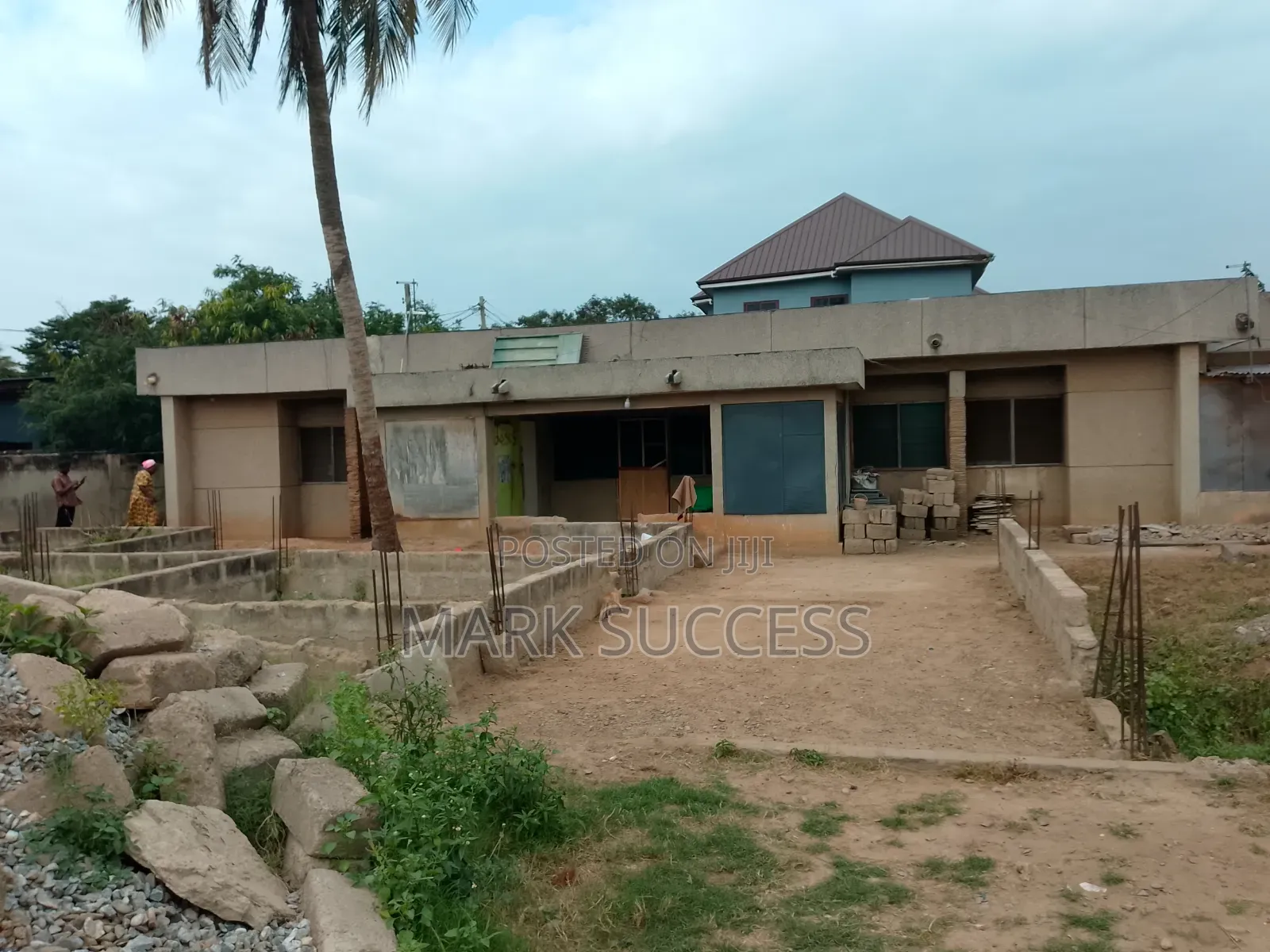7bdrm House in Sakaman for sale