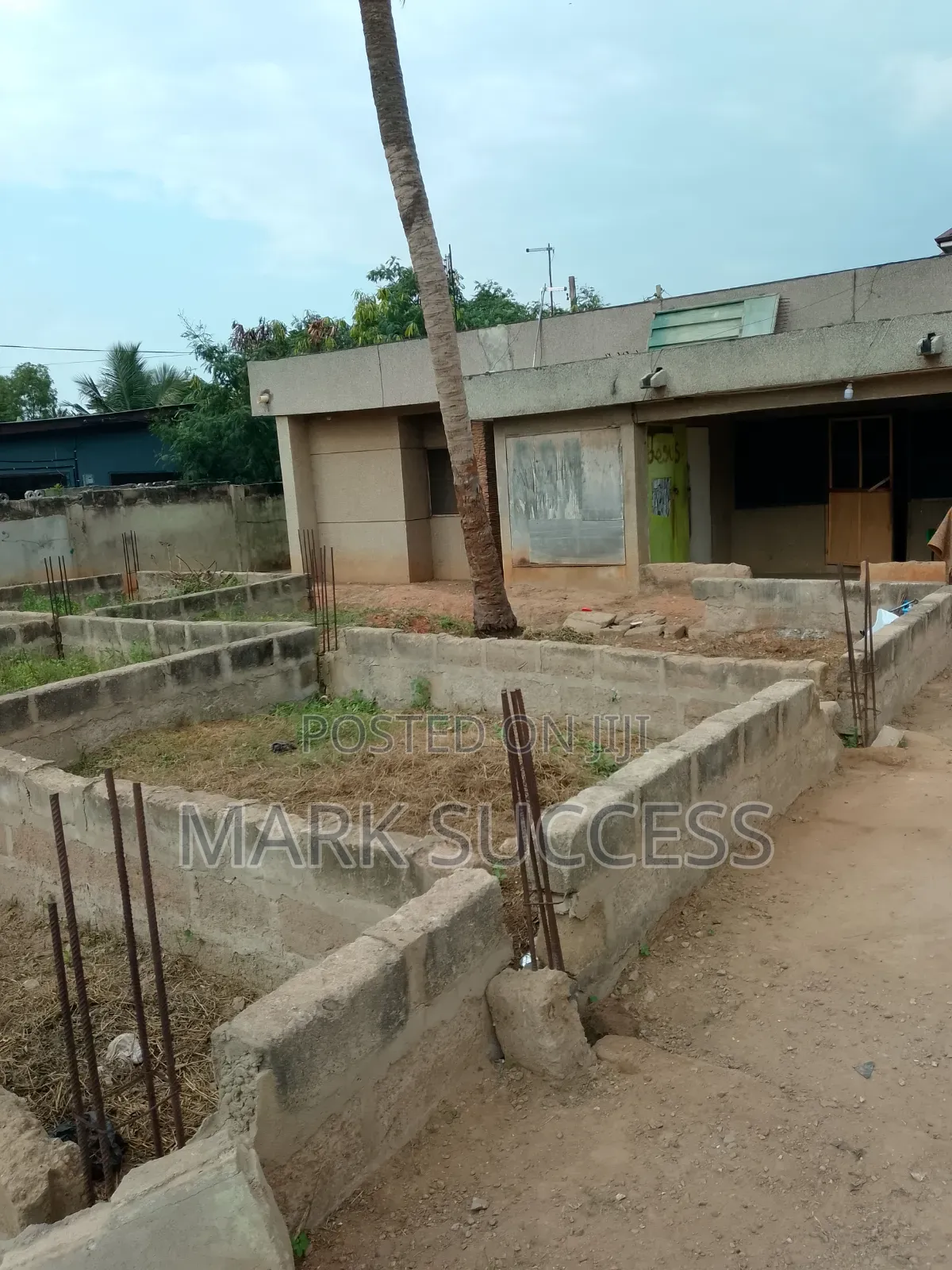 7bdrm House in Sakaman for sale