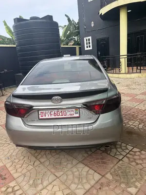 Toyota Camry 2017 Silver