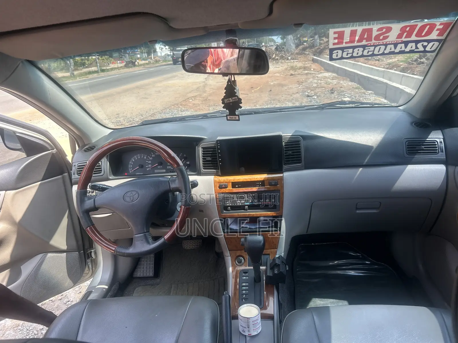 Toyota Corolla LE 4dr Sedan (1.8L 4cyl 4A) 2013 Brown