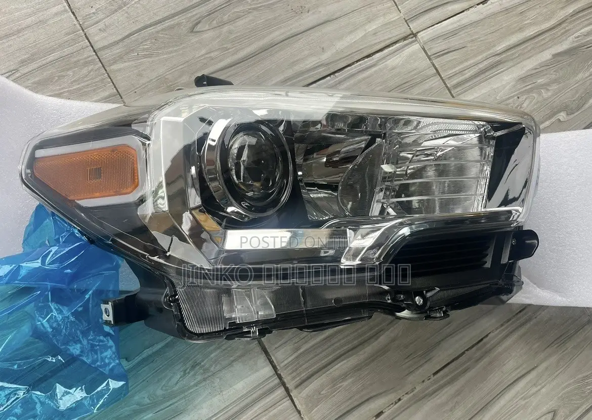 Toyota Tacoma 2016-2021 Headlight Normal Pair