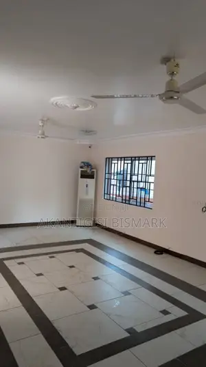 4bdrm House in Gl Properties, School Area for sale