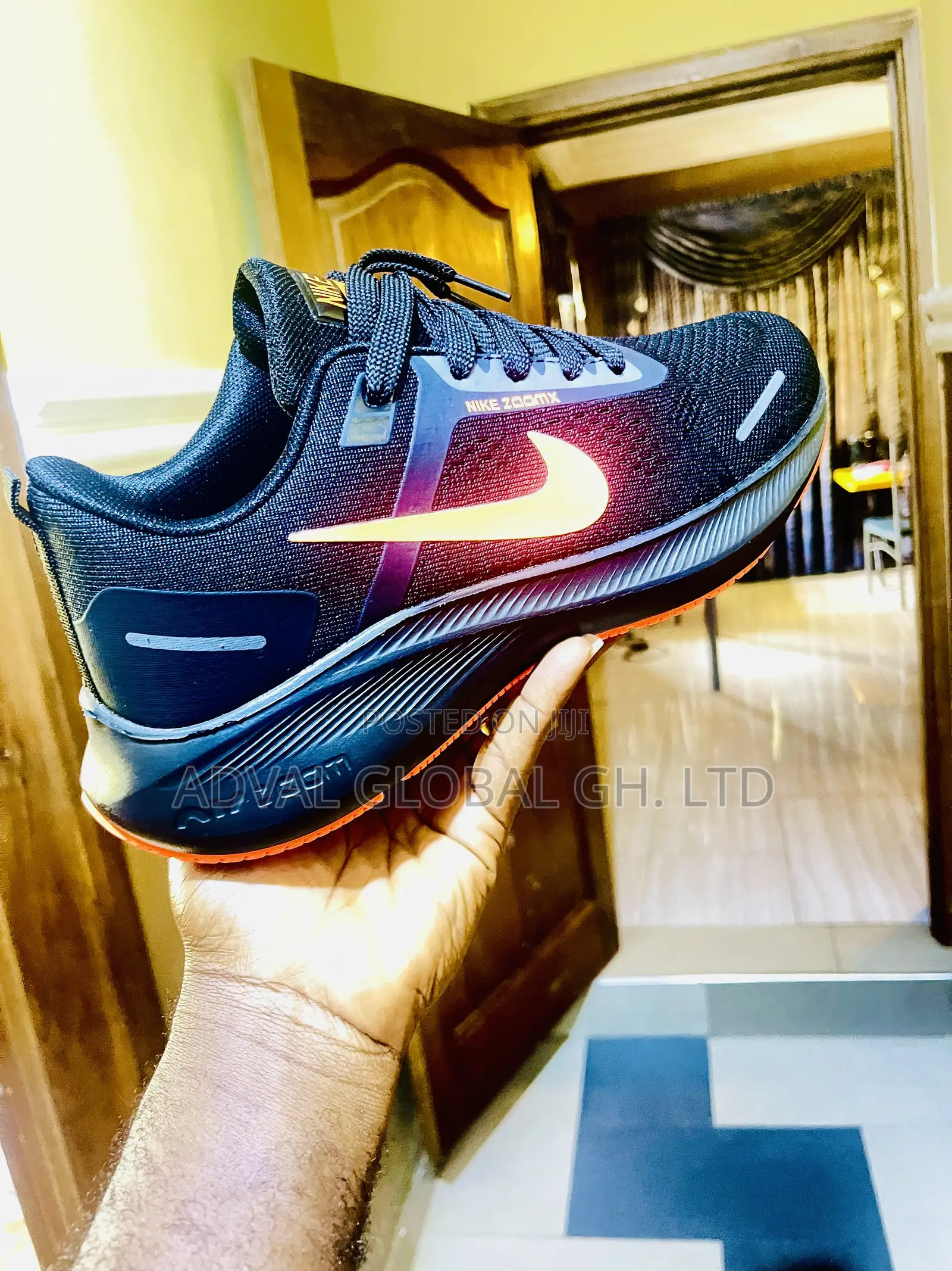 Nike Foot (Sneakers)
