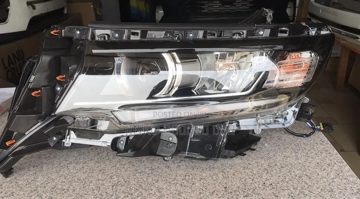 Toyota Landcruiser 2018-2021 Headlight Pair