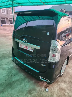 Toyota Voxy ZS G's Version EDGE 2WD 8-Seater 2012 Black