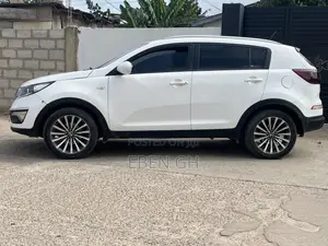 Kia Sportage EX 4dr SUV (2.4L 4cyl 6A) 2012 White