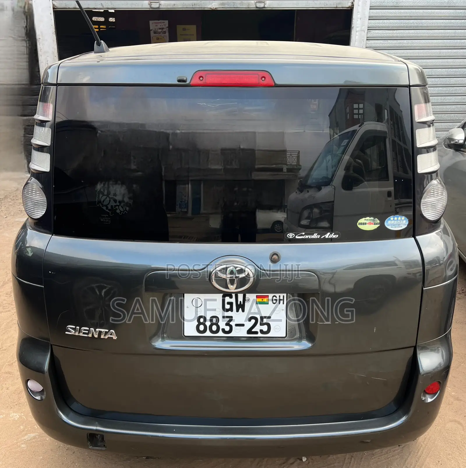 Toyota Sienta 1.5 AWD 2010 Gray
