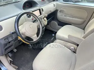 Toyota Sienta 1.5 AWD 2010 Gray