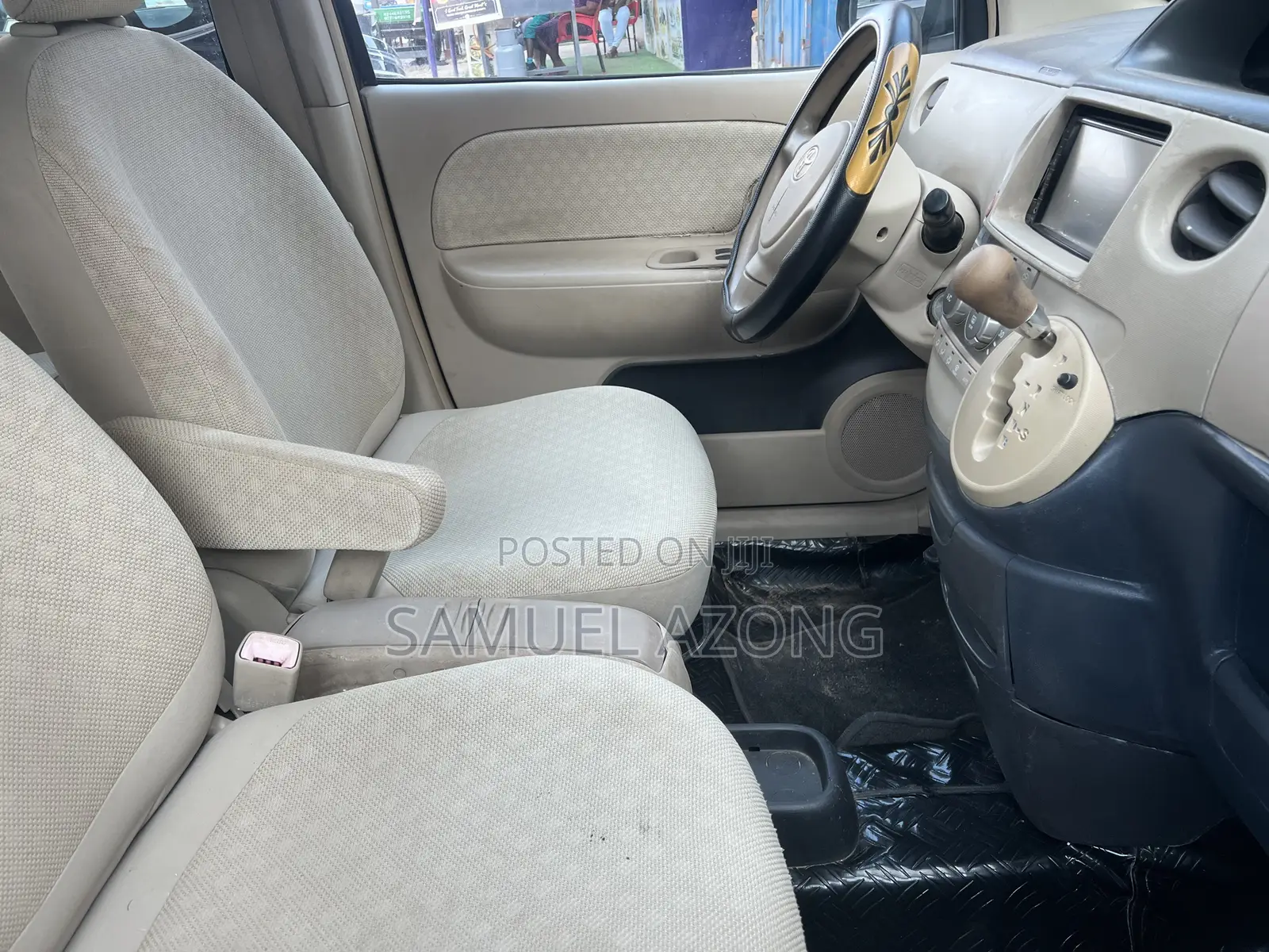 Toyota Sienta 1.5 AWD 2010 Gray