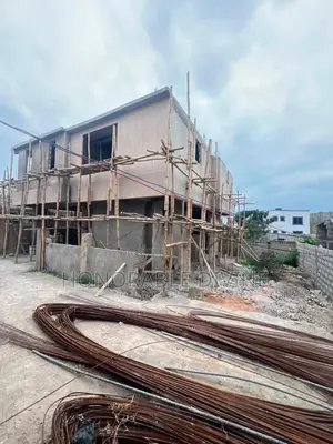 5 Bedroom Apartments for Sale