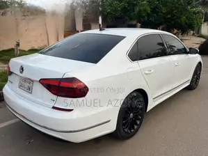Volkswagen Passat 2.0T SE 2018 White