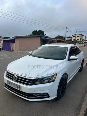 Volkswagen Passat 2.0T SE 2018 White