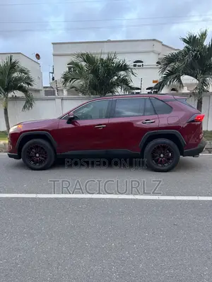 Toyota RAV4 Limited 2022 Red