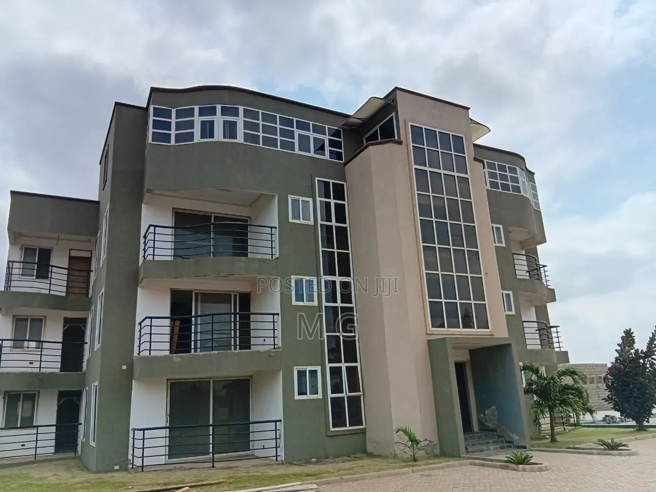 3bdrm Apartment in Dps Estate, Tema Metropolitan for rent