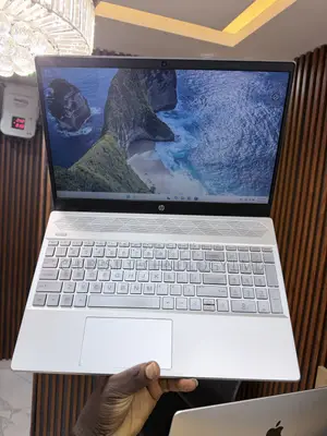 Laptop HP Pavilion 15 12GB Intel Core i5 SSD 256GB
