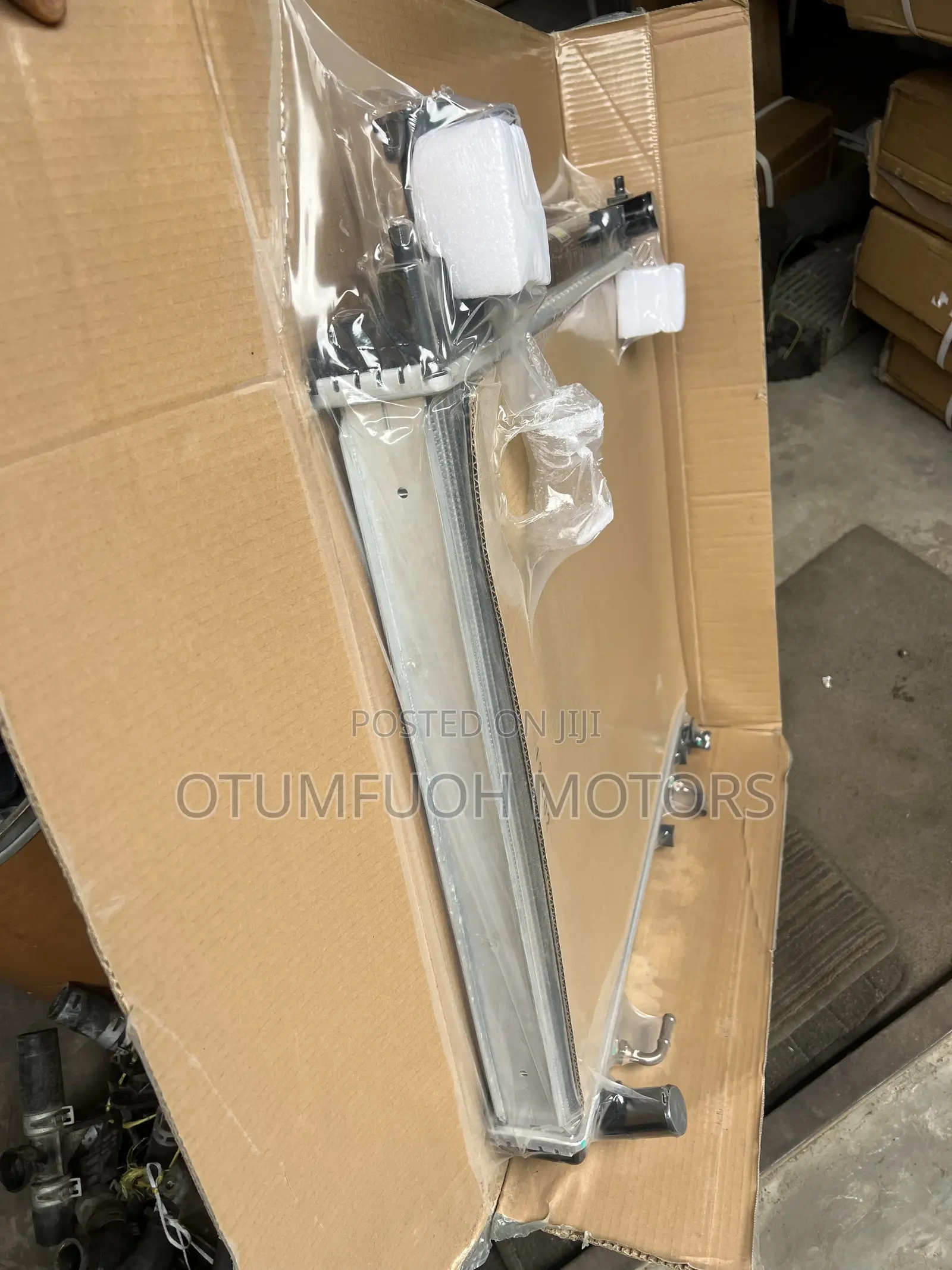 Toyota Fish Radiator (Water Tank) 3 Holes