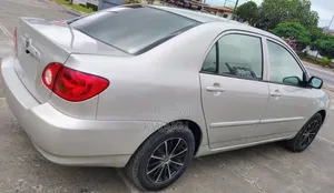 Toyota Corolla Altis 2010 Silver