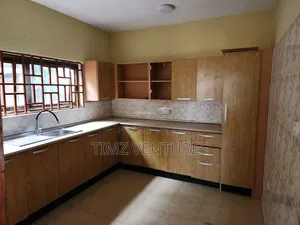 3bdrm House in Burma Camp for rent