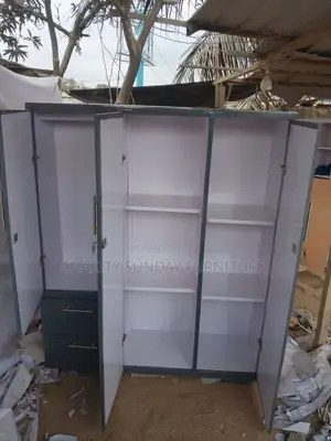 Neat Design Wardrobe
