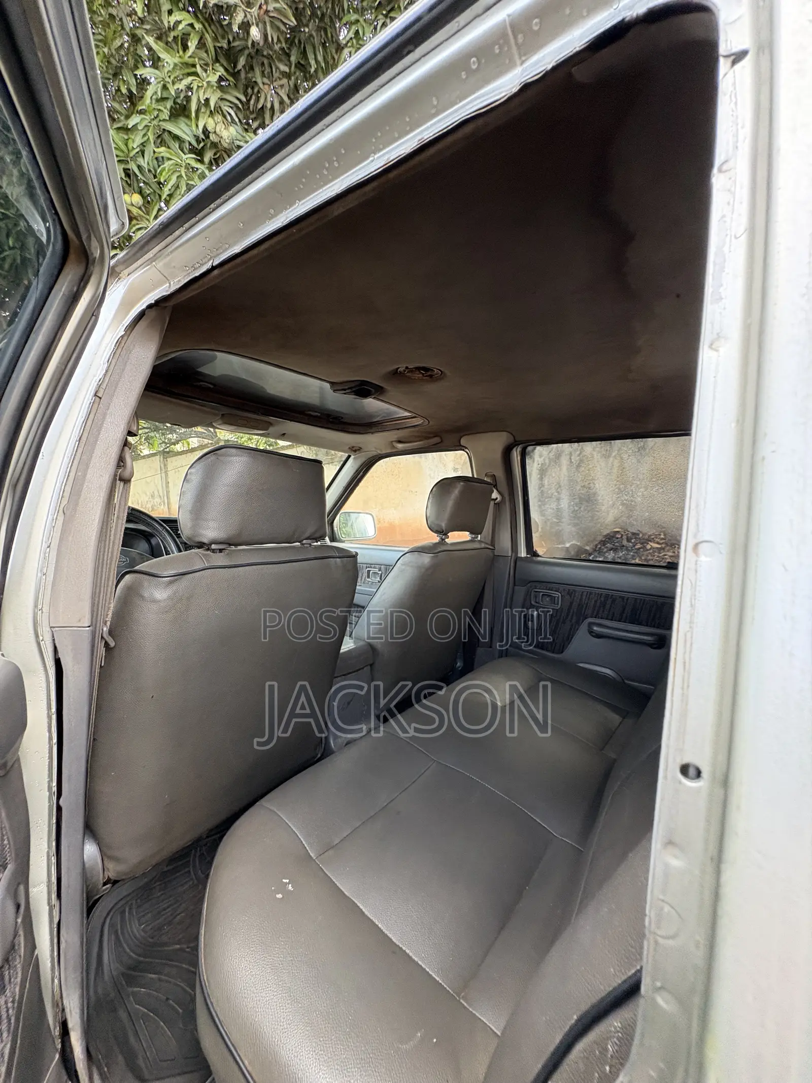 Nissan Frontier 2000 Silver
