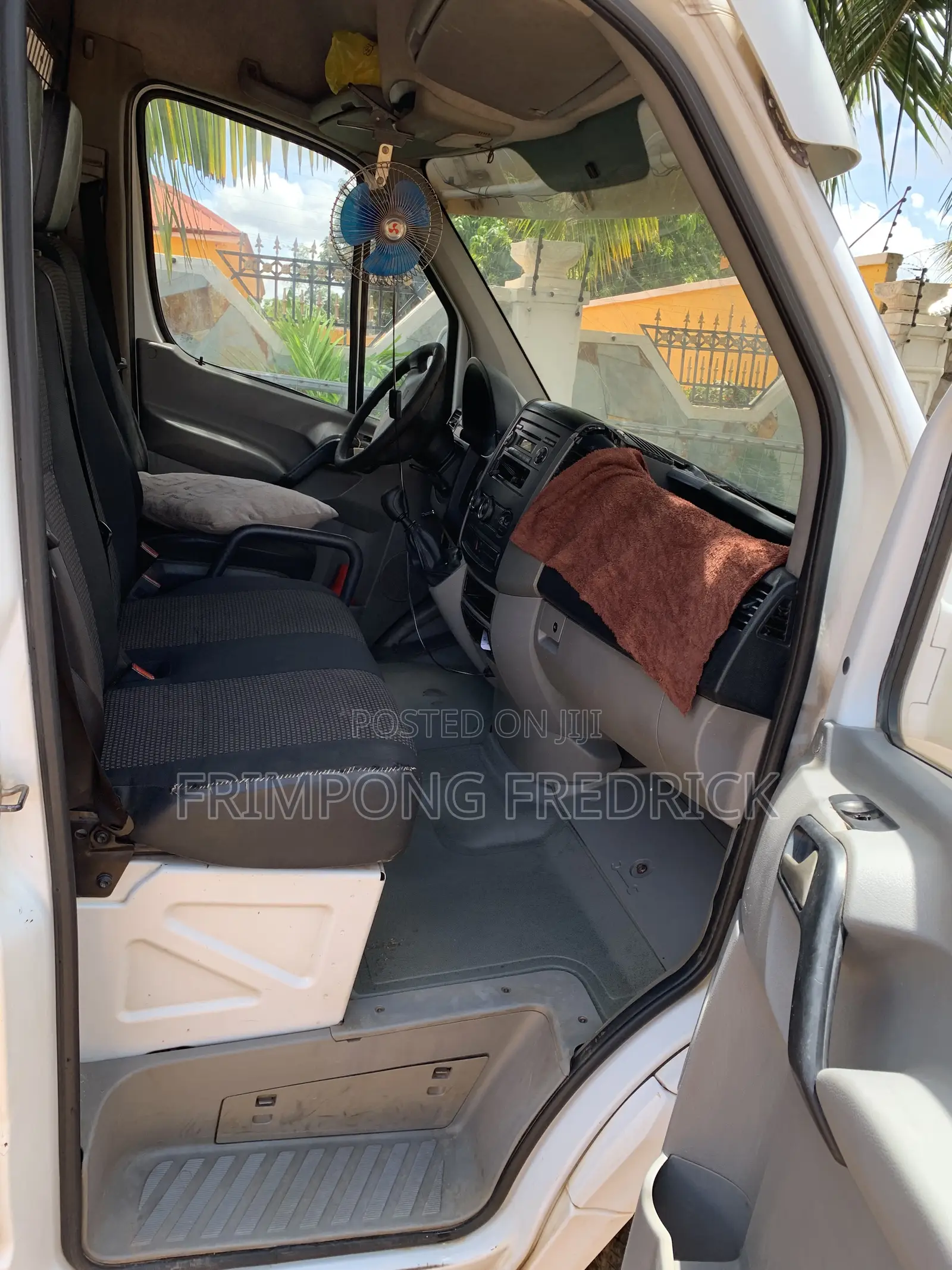Mercedes-Benz Sprinter 2012 White