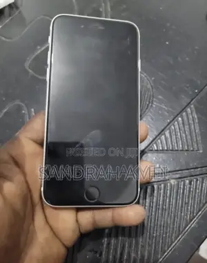 Apple iPhone SE (2020) 64 GB White