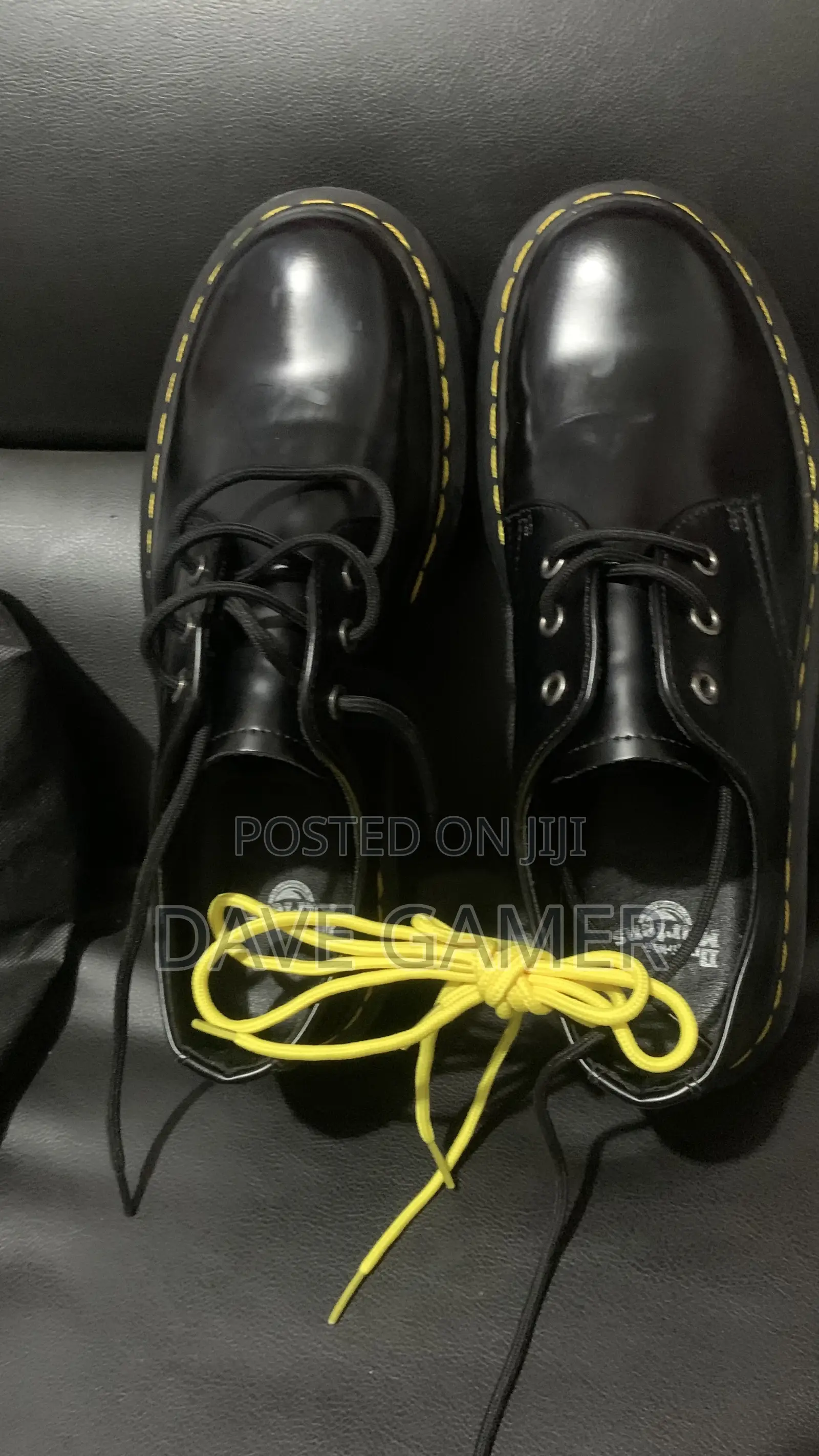 Original Dr. AirWair Martens Quand 1460 Shoe
