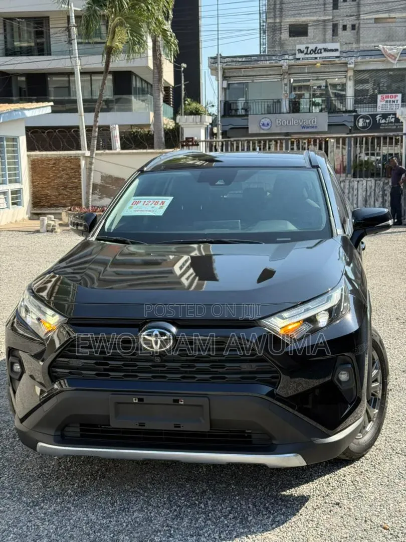 Toyota RAV4 2023 White
