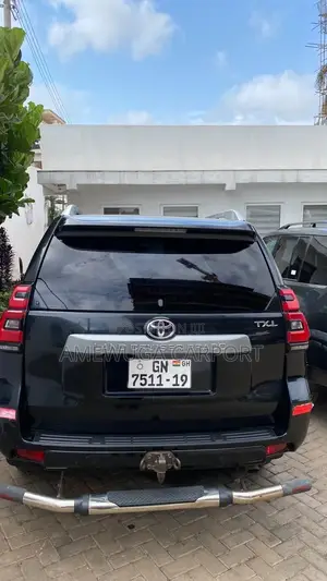 Toyota Land Cruiser Prado 2.7 2019 Black
