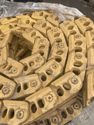 CAT D8N Truck Link