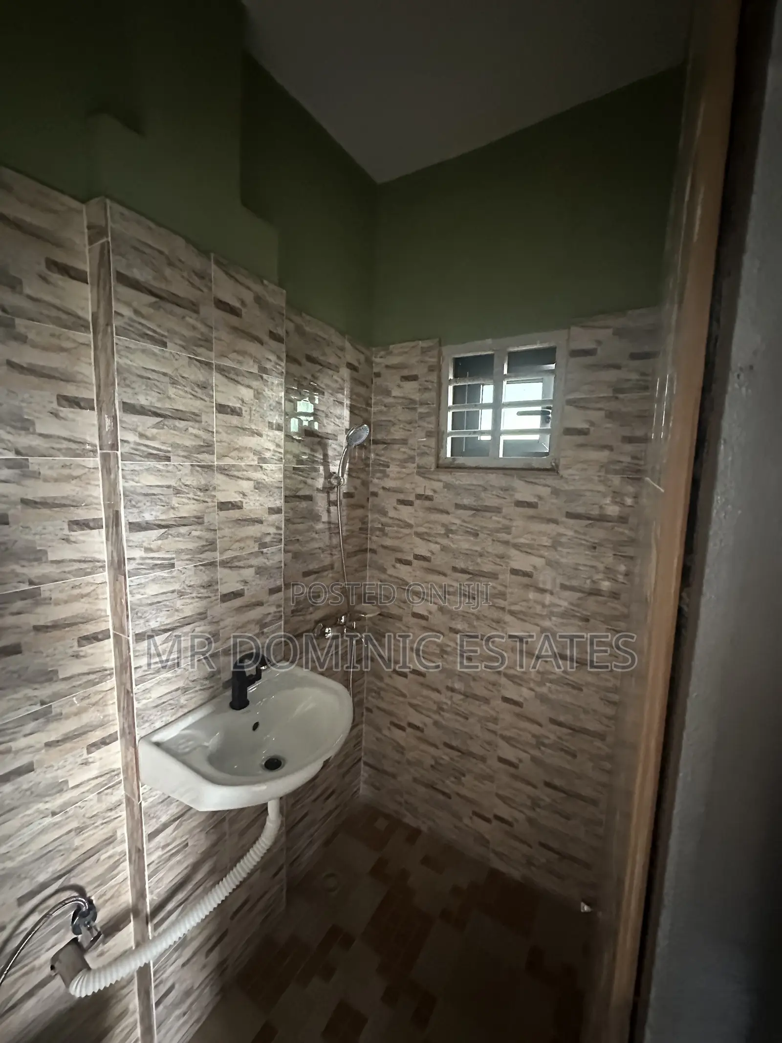 1bdrm Apartment in Mr Dominic Estates, Toll Booth for rent
