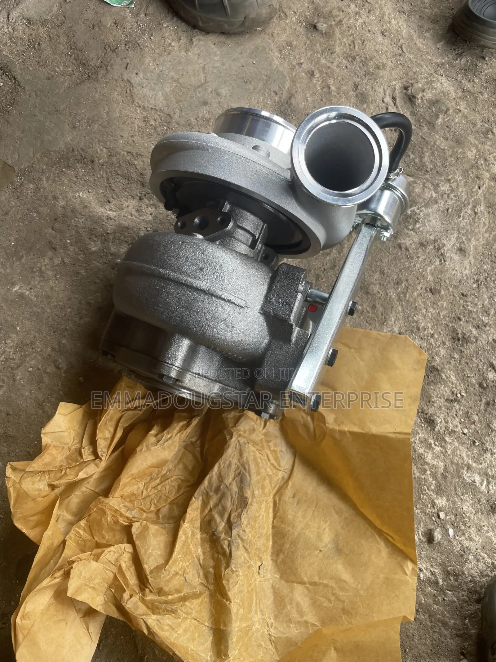 Turbo Charger (XCMG215)
