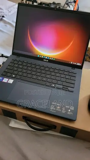 New Laptop Asus Vivobook 17 32GB Intel Core Ultra 9 SSD 1T