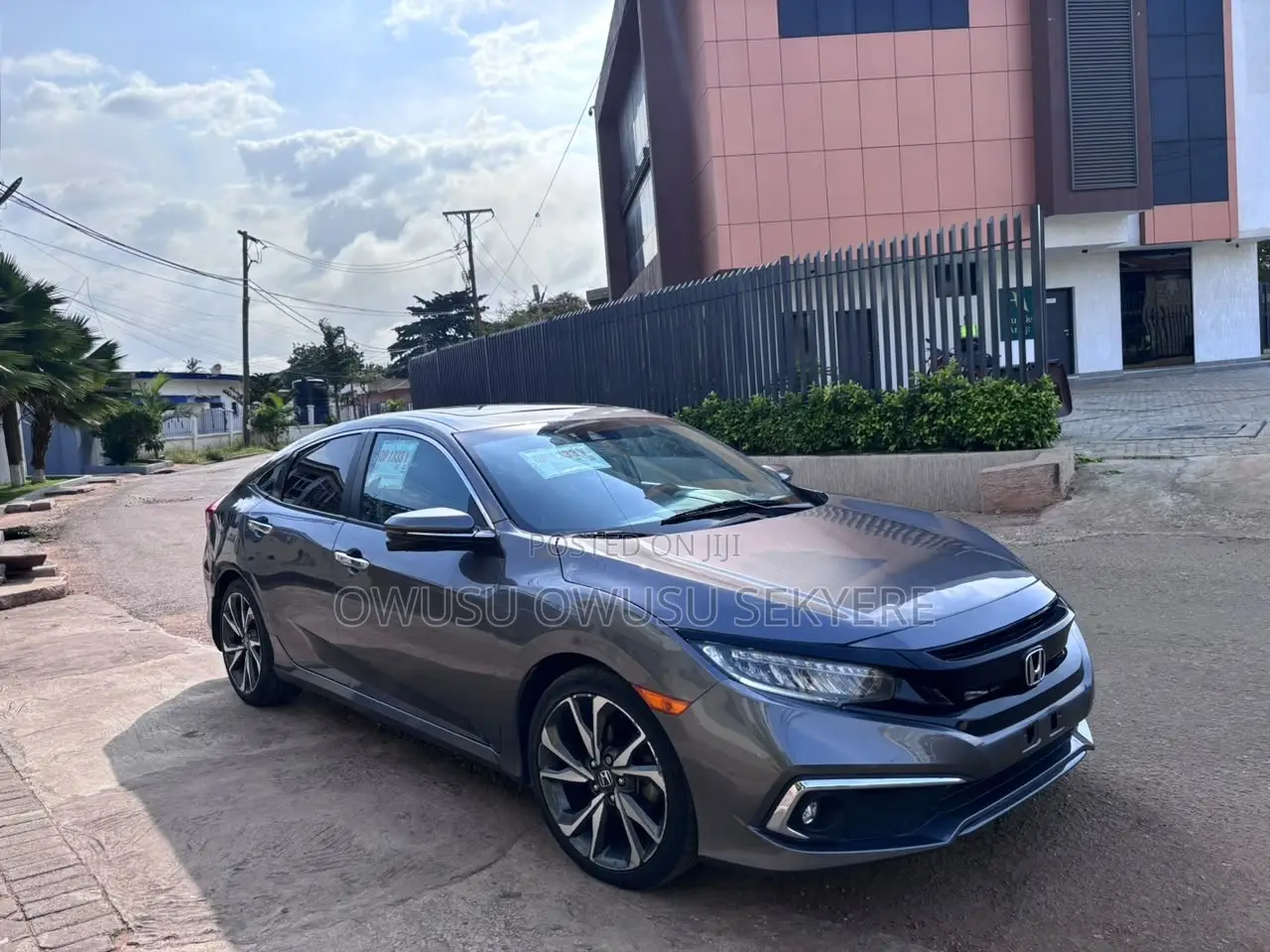 Honda Civic Touring Sedan 2020 Gray