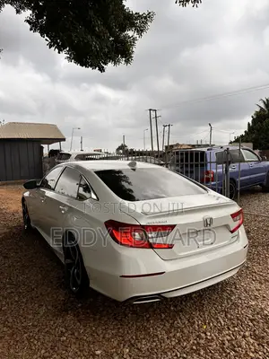 Honda Accord 2019 White