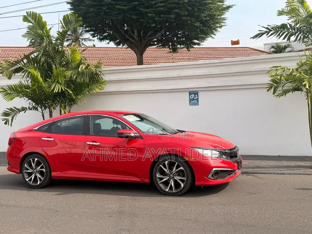 Honda Civic 2020 Pink