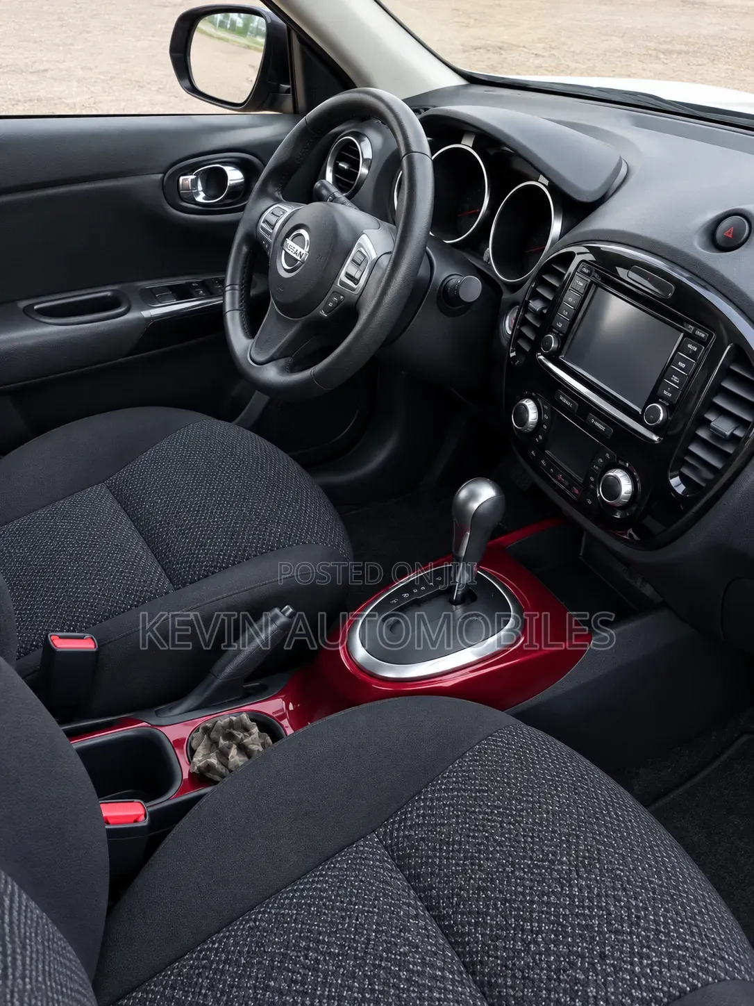 Toyota Vitz 1.3 AWD 3dr 2014 Black