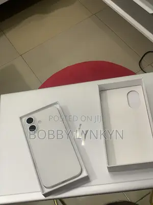 Apple iPhone 16 128 GB White