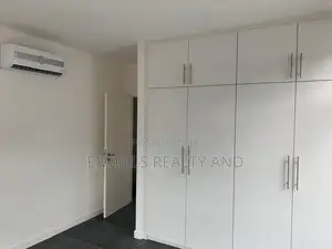 3bdrm Townhouse / Terrace in Ayimensah Park, Accra Metropolitan