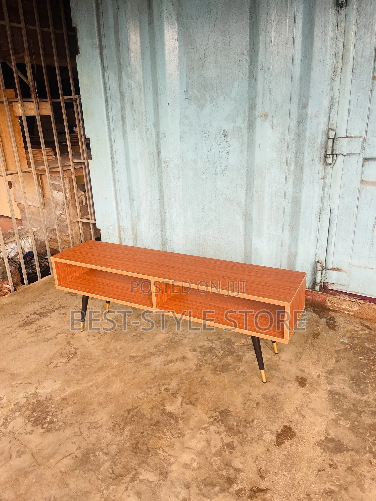 TV Stand B003b