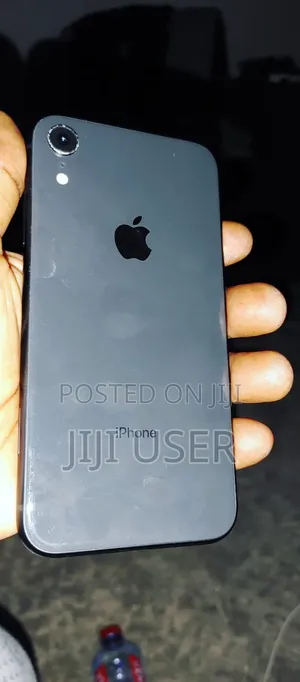 Apple iPhone XR 64 GB Black