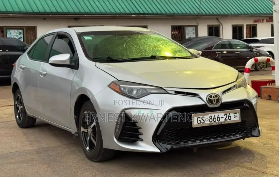 Toyota Corolla 2018 Gray