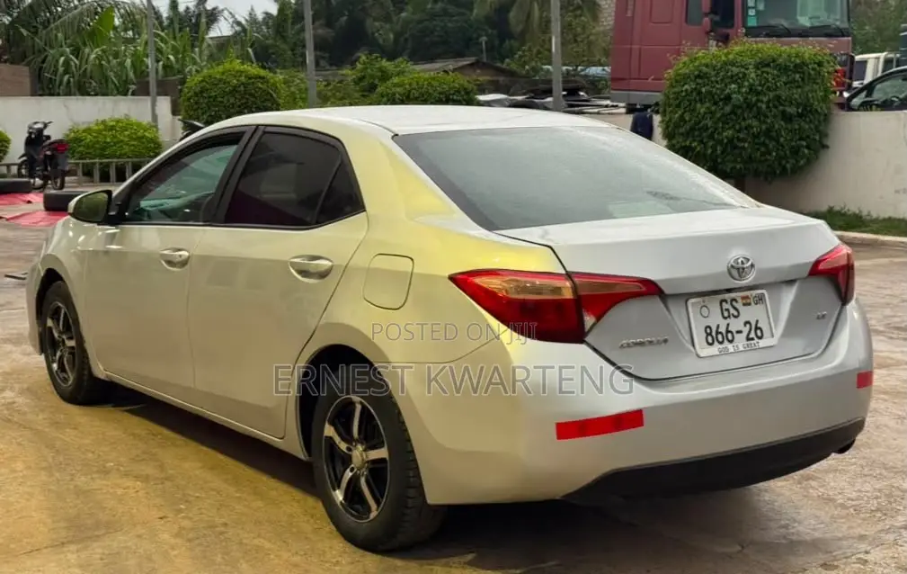 Toyota Corolla 2018 Gray