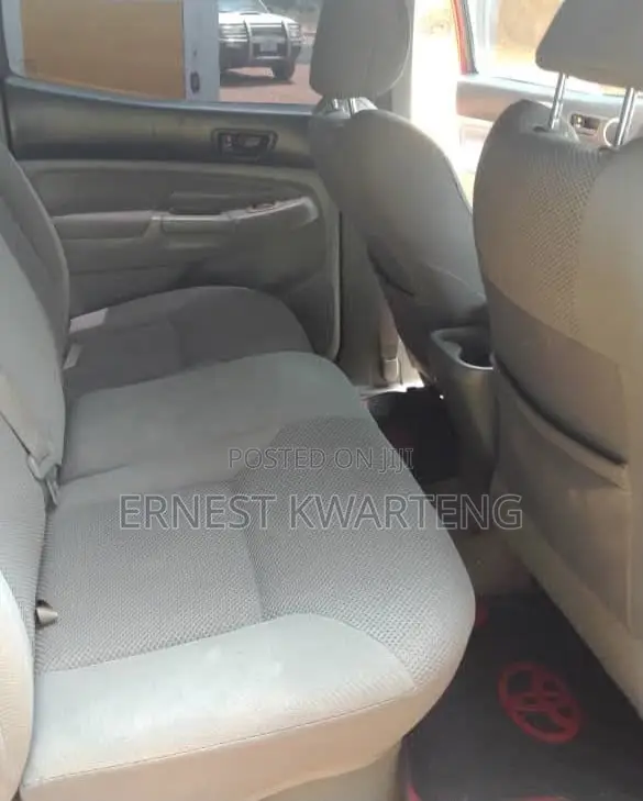 Toyota Tacoma 2011 Red