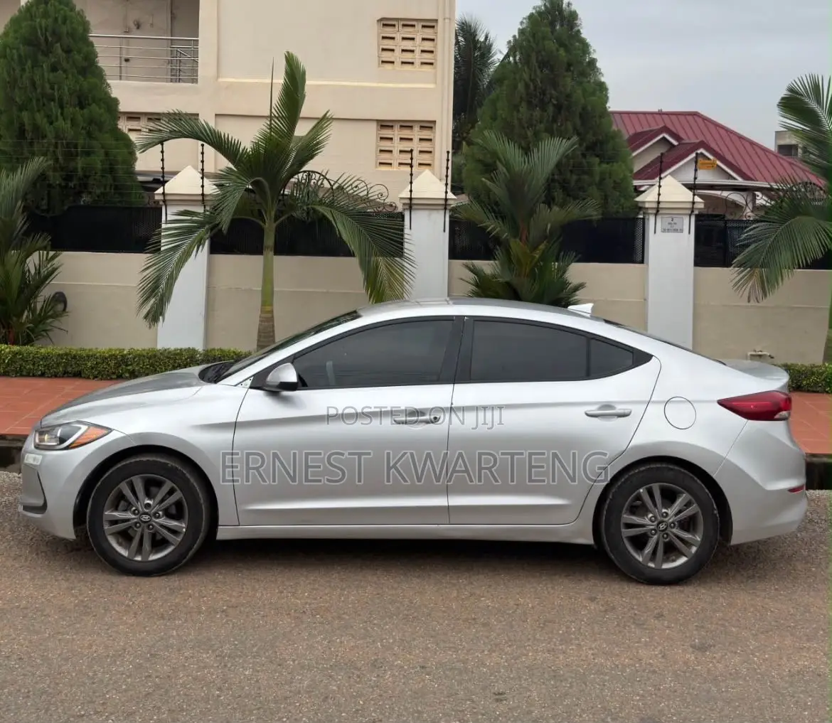 Hyundai Elantra 2017 Gray