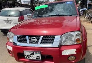 Nissan Hardbody 2014 Red