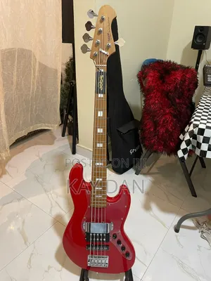 Sqoe Active Bass Guitar