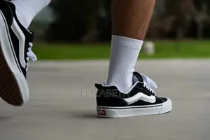 Vans Knu Skool