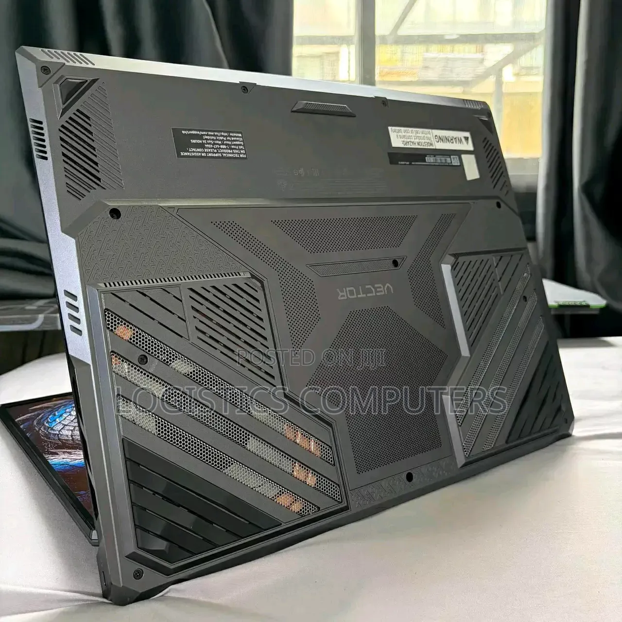 New Laptop MSI Katana 15 32GB AMD Ryzen 9 SSD 1T