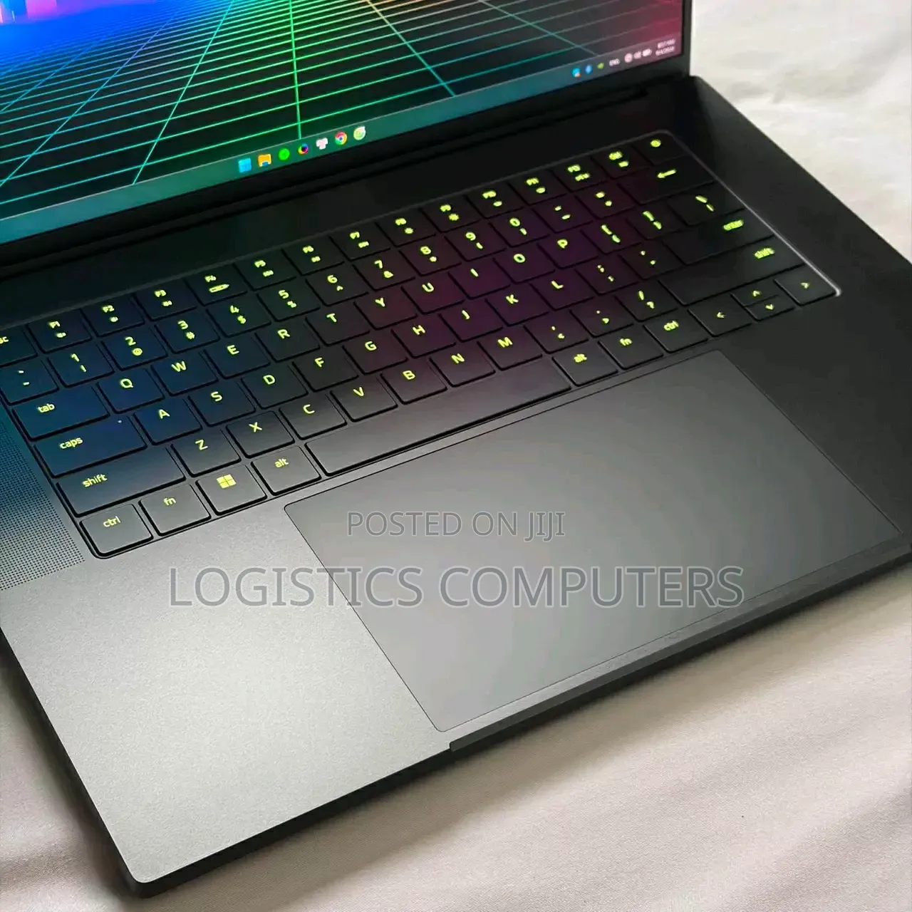 Laptop Razer Blade Pro 32GB Intel Core Ultra 9 SSD 1T
